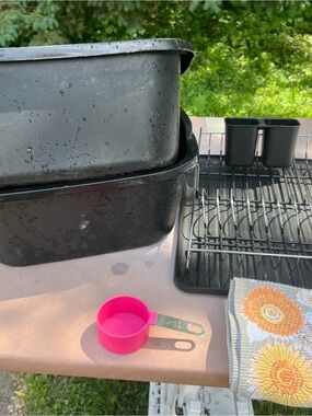 Two Black Plastic Dish Tubs and Drainer Set with Pink Measuring Cup&floral towel